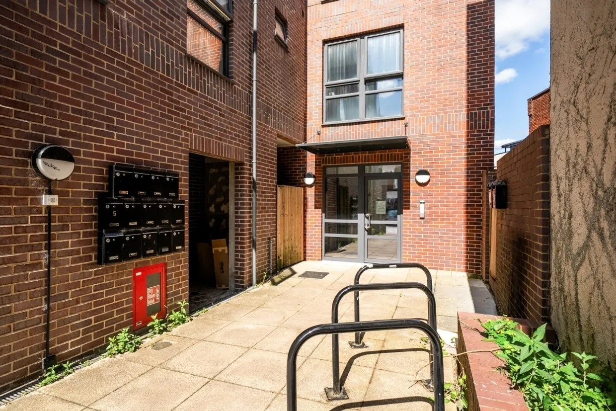 Union Place, Bartholomew Street Newbury RG14 photo 15