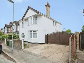 Mildred Avenue, Watford photo