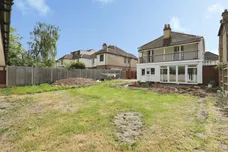 Mildred Avenue, Watford