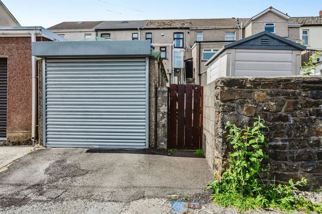 Property photo 9