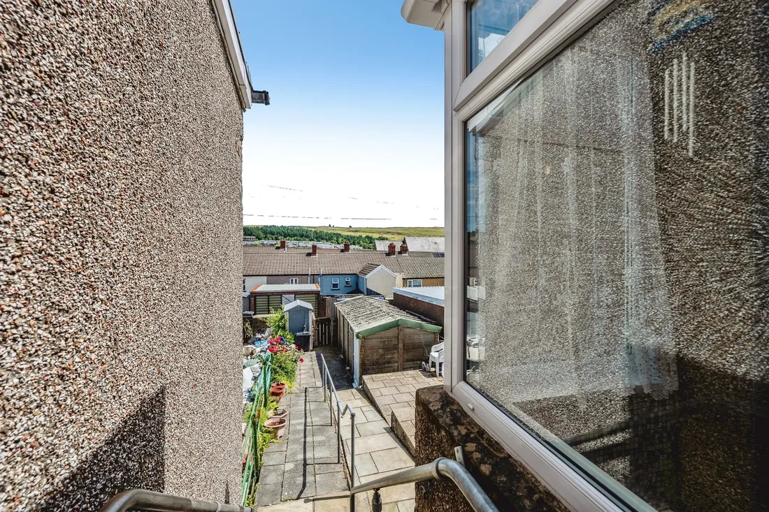Property photo 31