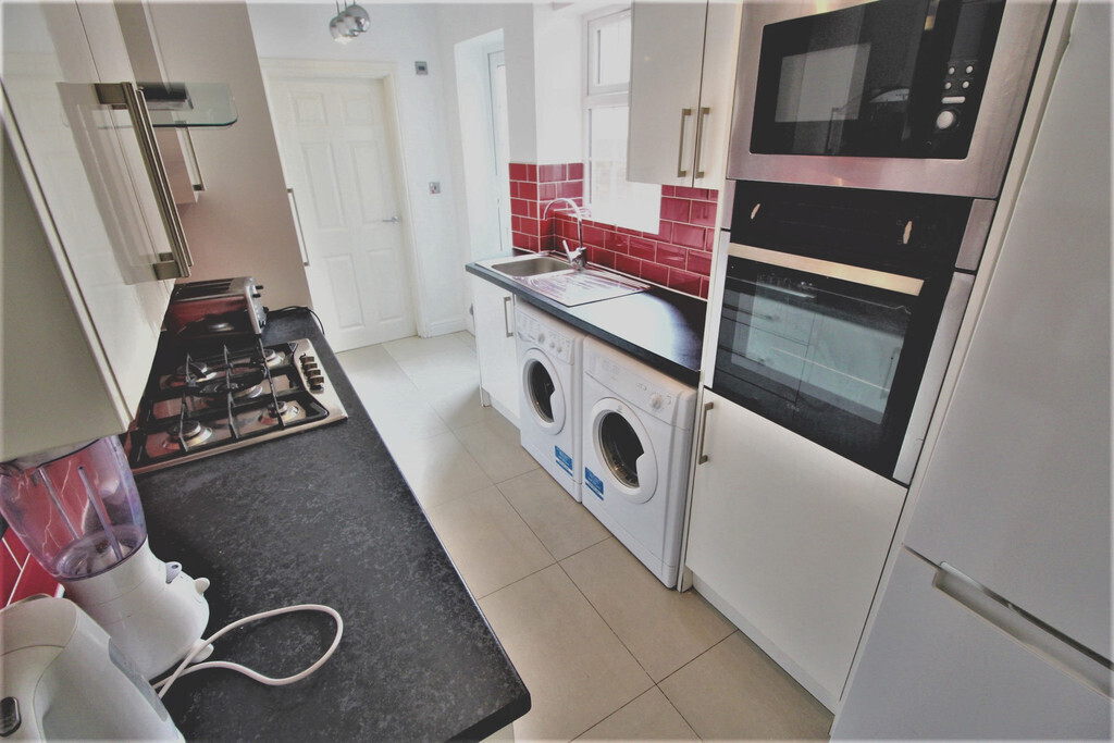 Brays Lane, Coventry, CV2 4DZ Image 1