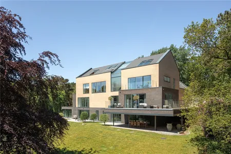 Kings Drive, Caldy, CH48