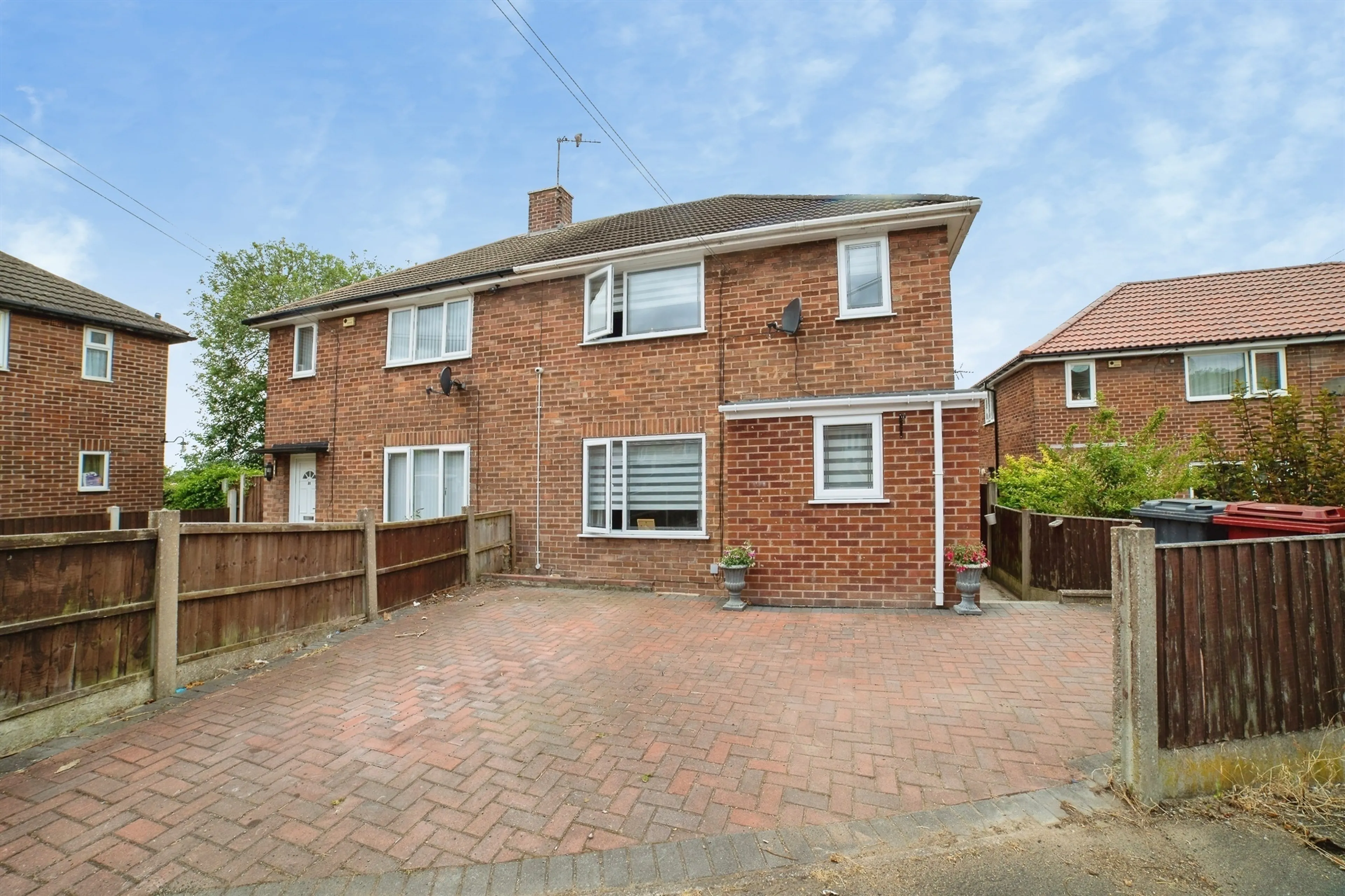 Property photo 0