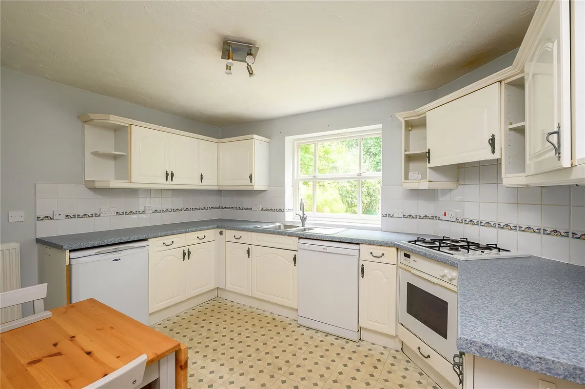 Osprey Close, Collingham, LS22