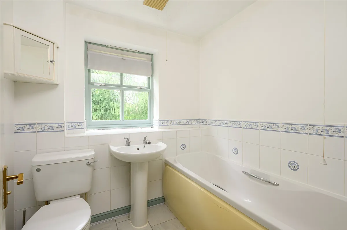 Osprey Close, Collingham, LS22