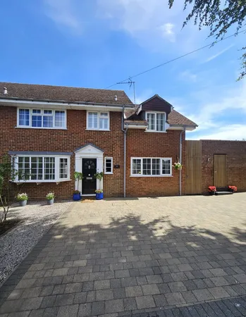 High Street, Ridgmont, MK43