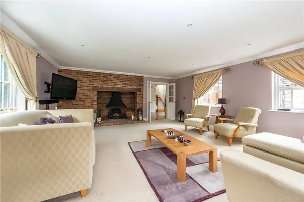 Old Road, Buckland, RH3 photo 6