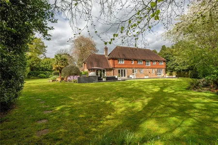 Old Road, Buckland, RH3
