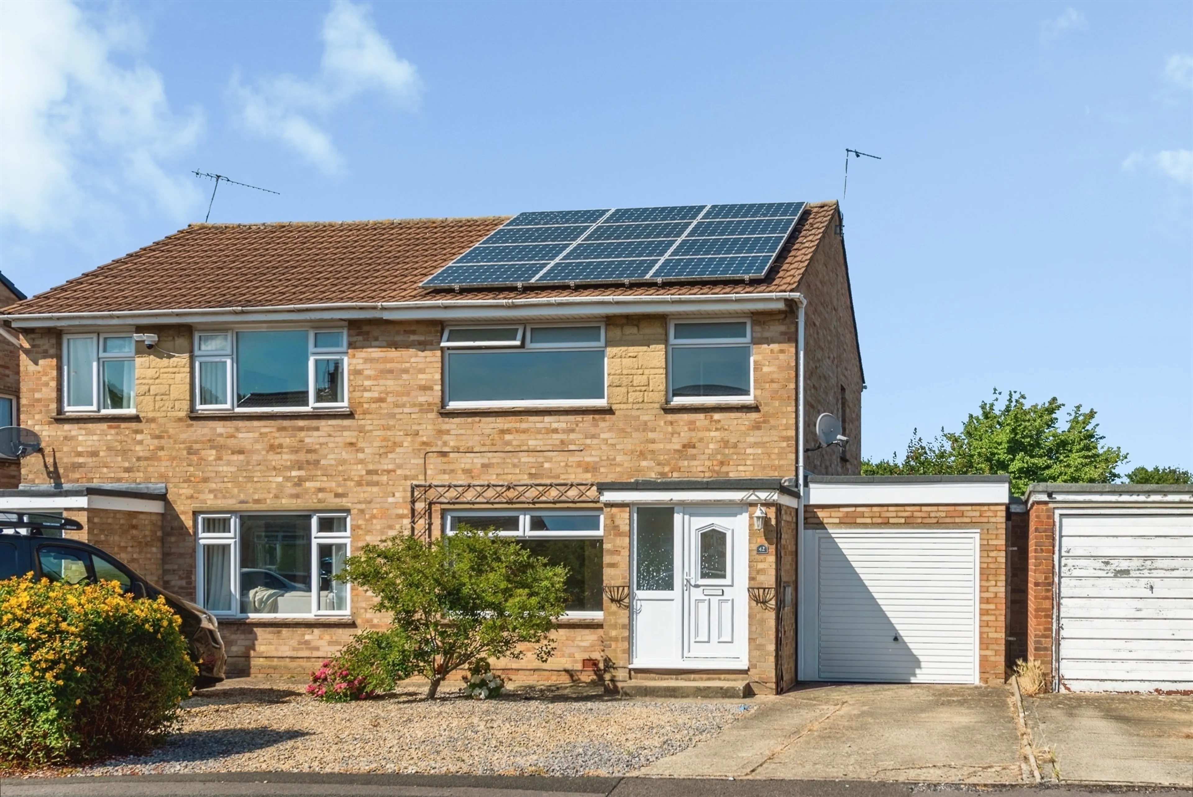 Property photo 0