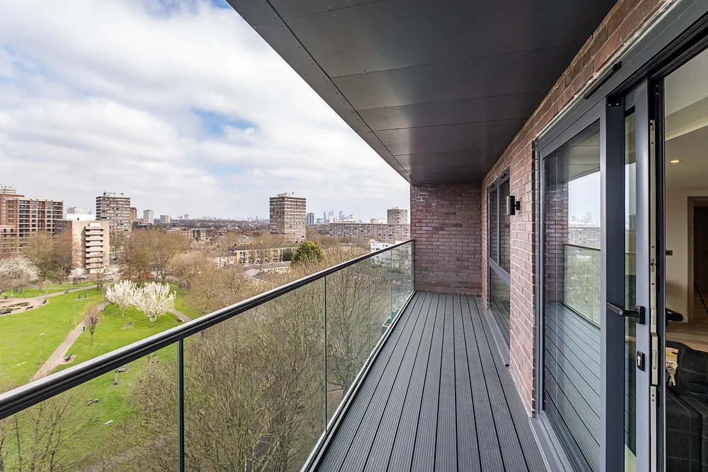 Horizon, Plough Road, London, SW11 photo 13
