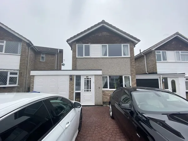 Brampton Drive, Cannock WS12 2DT