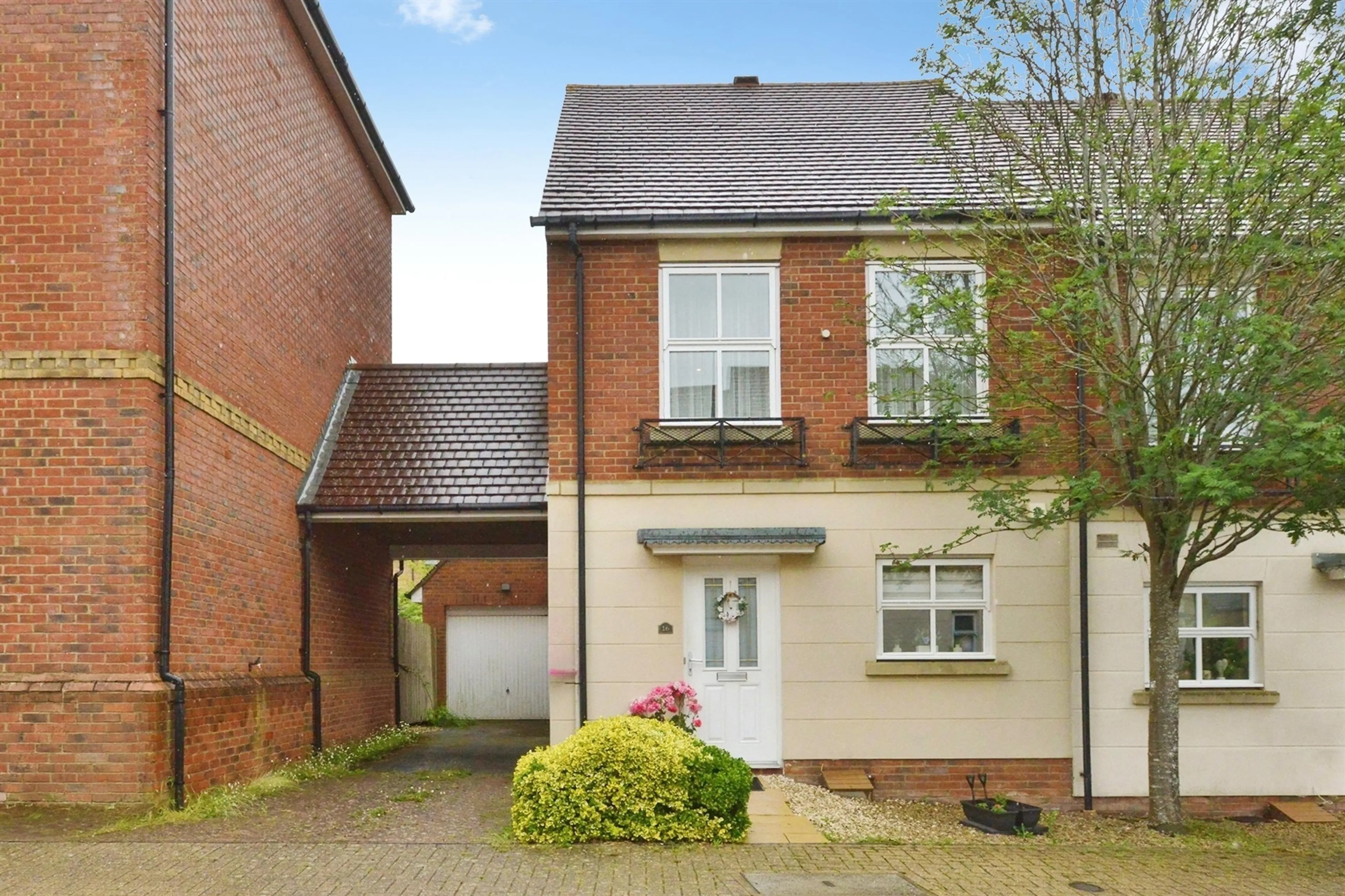 Property photo 0