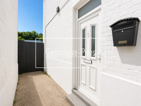 Worplesdon Road, Guildford