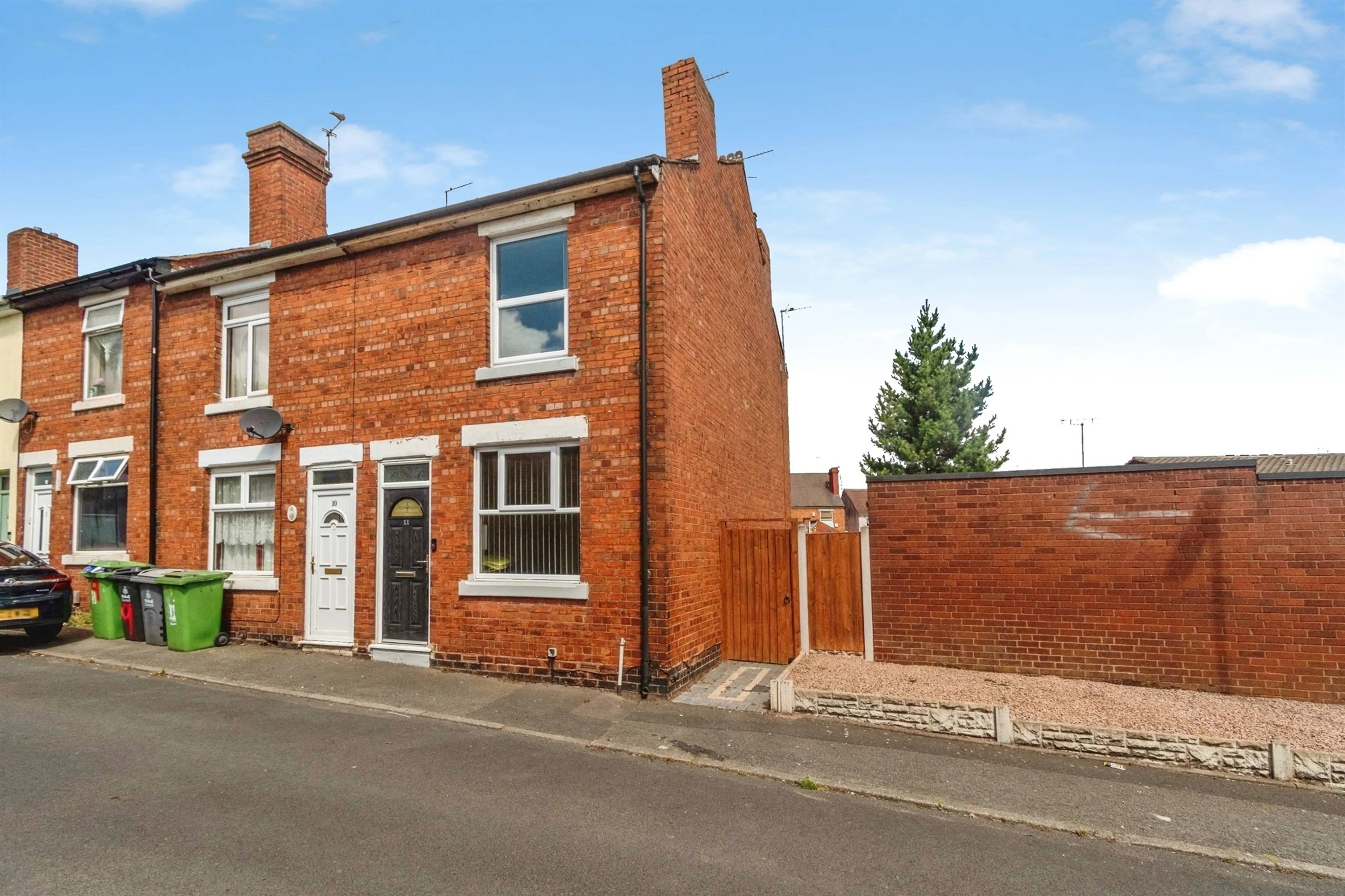 Property photo 0