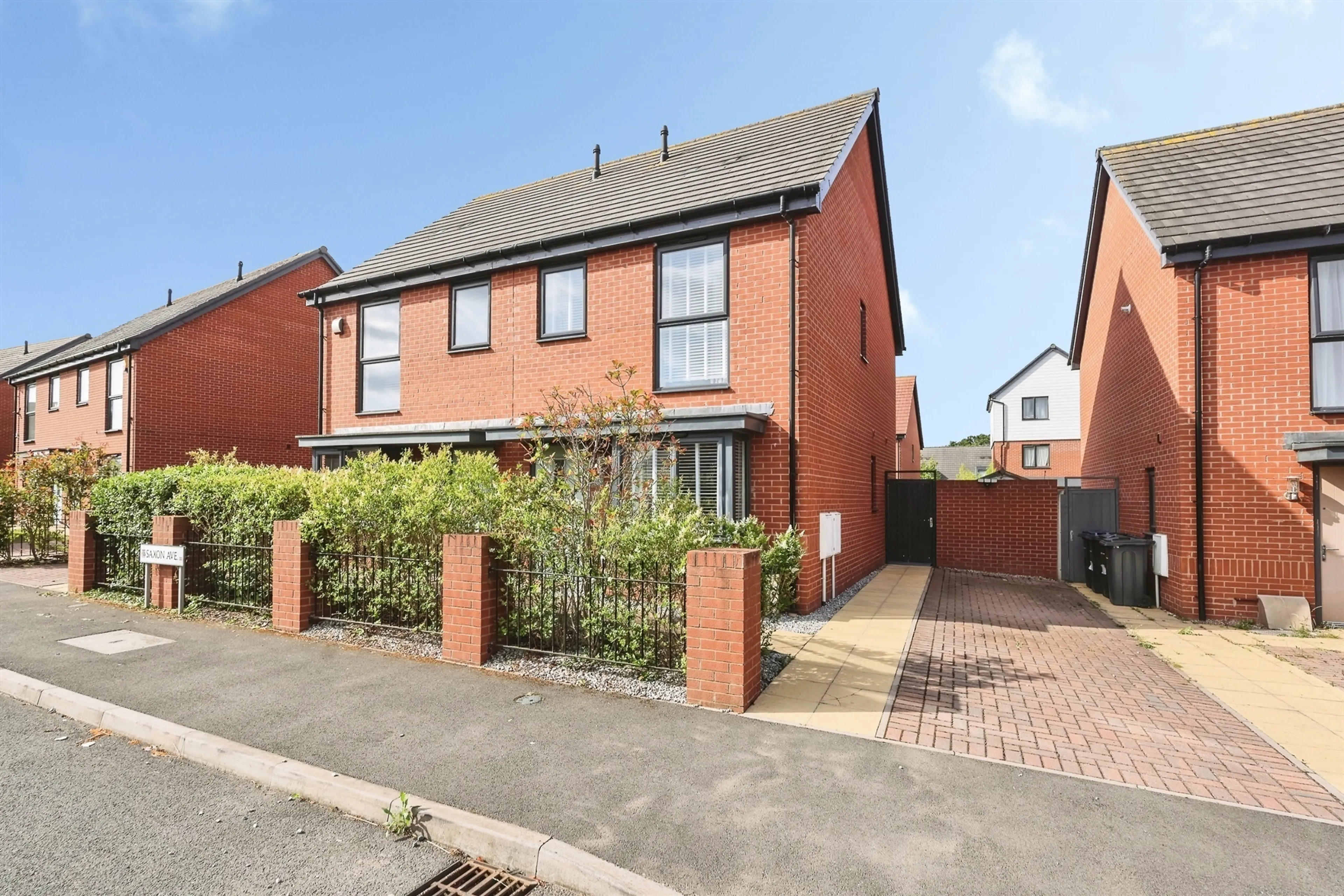 Property photo 0