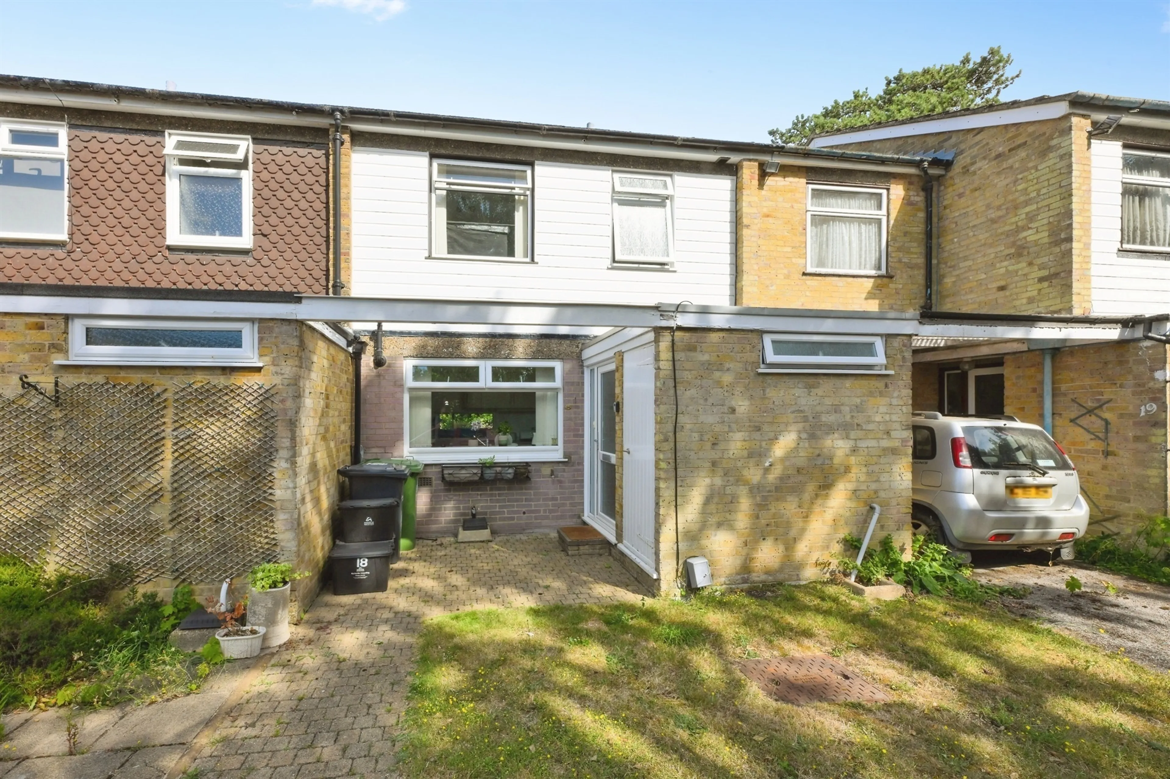 Property at Cedar Green, Hoddesdon