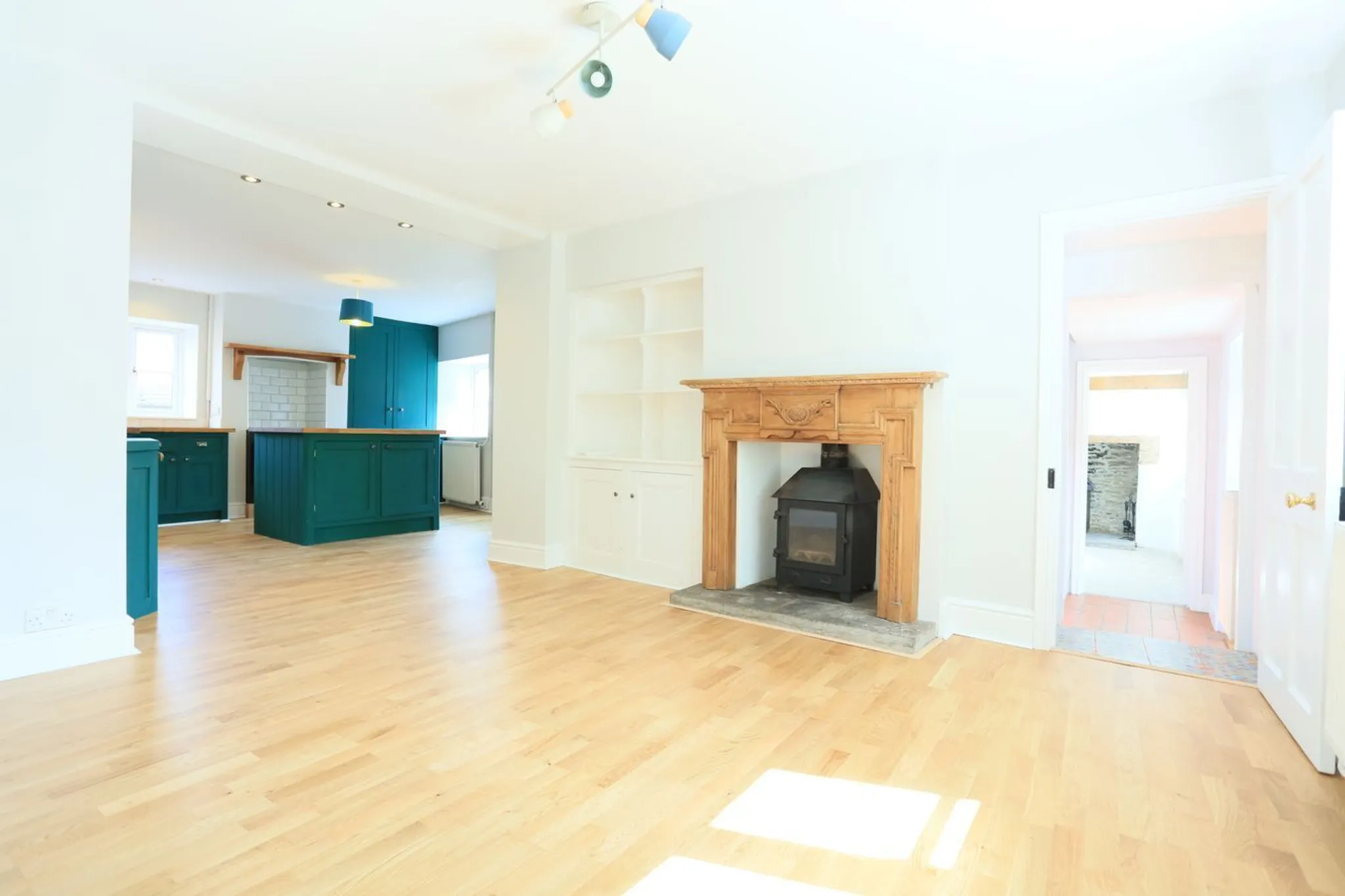 https://mr0.homeflow-assets.co.uk/files/photo/image/47766/4890/_x_/51829560.jpg