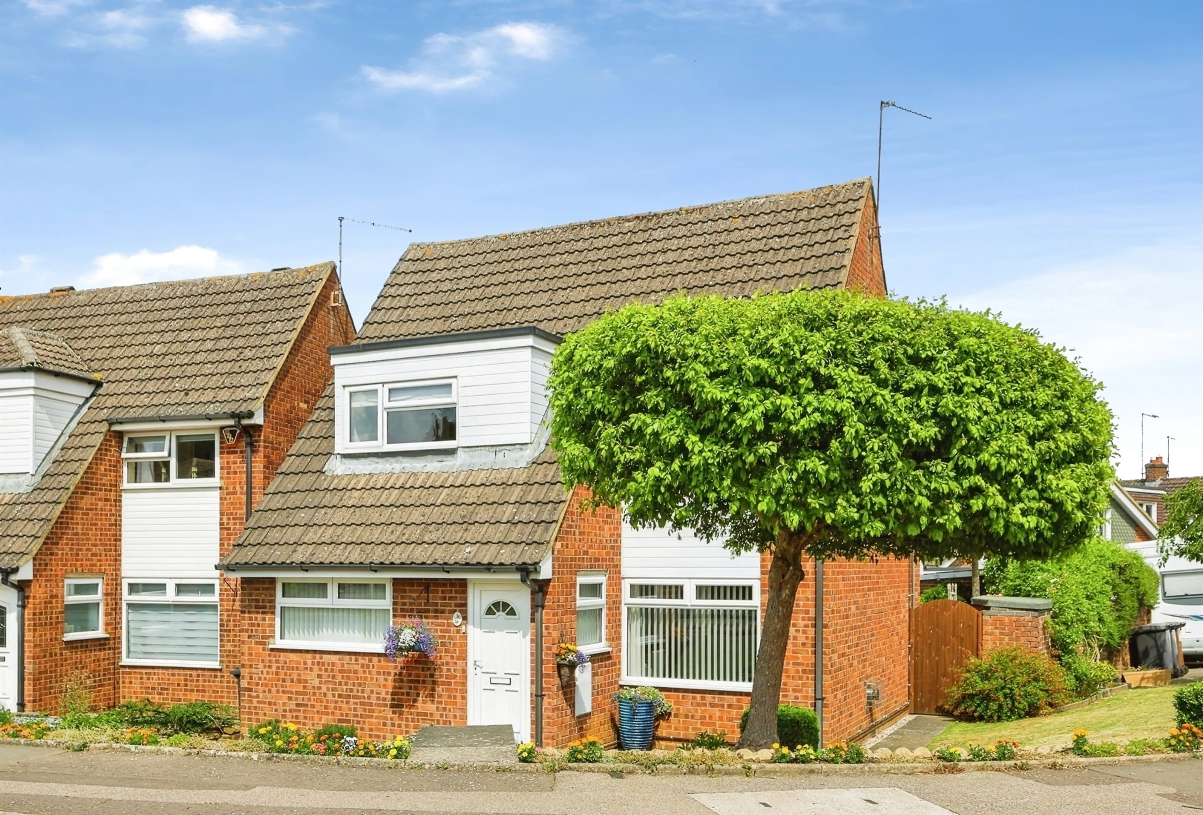Property photo 0