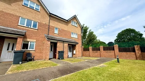 Glen Vale, Dronfield Woodhouse, S18
