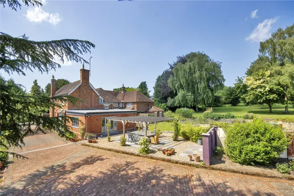 Redwall Lane, Hunton, ME15 photo 13