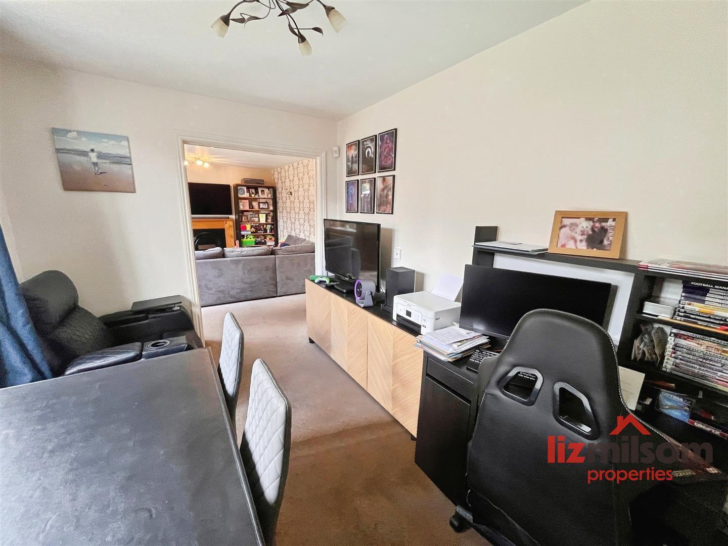 Oversetts Road, Newhall, Swadlincote Image 3