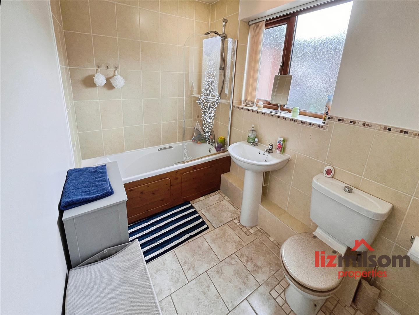 Oversetts Road, Newhall, Swadlincote Image 16