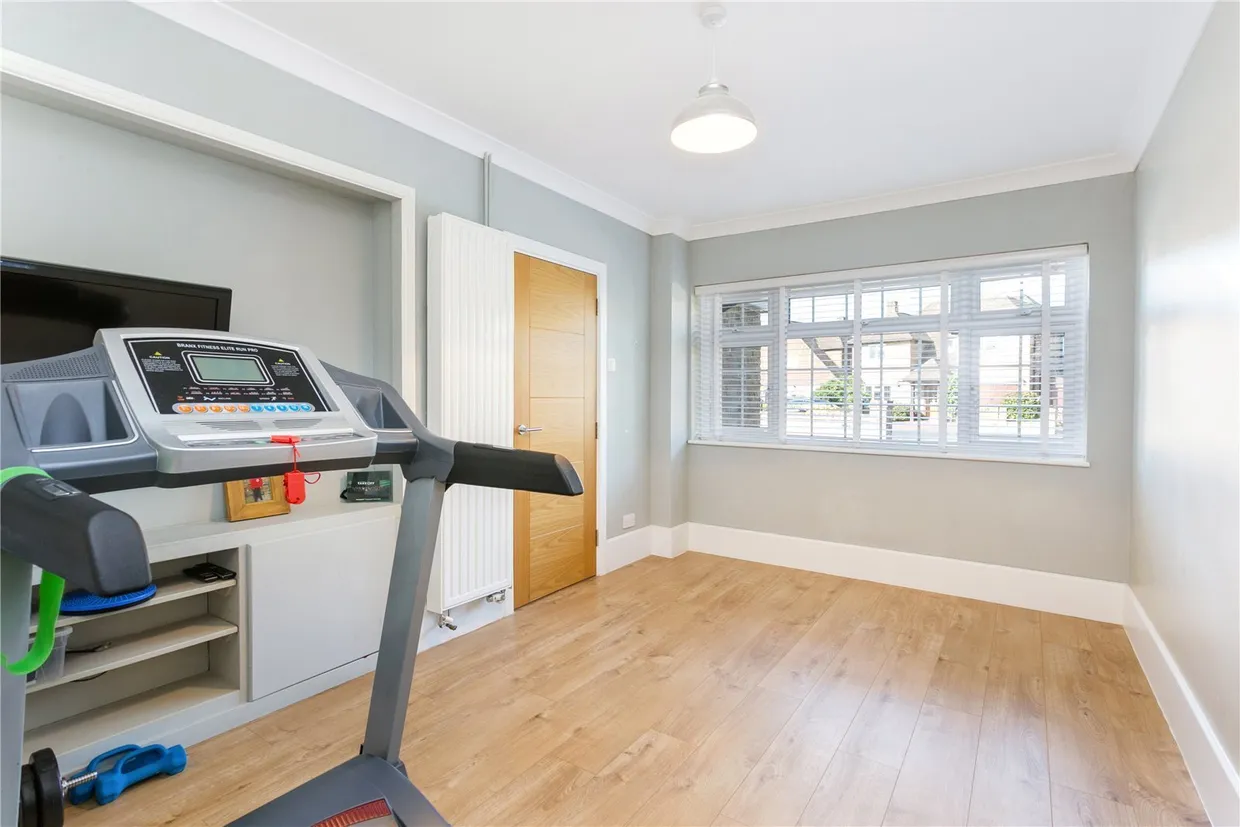 Mayflower Way, Farnham Common, SL2 photo 9