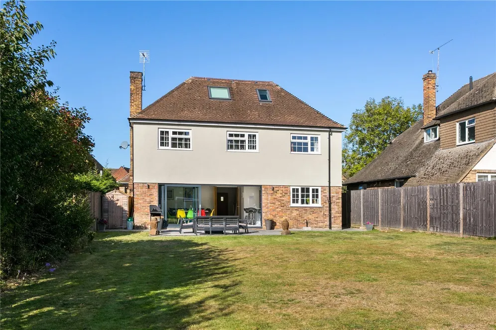 Mayflower Way, Farnham Common, SL2 photo 14