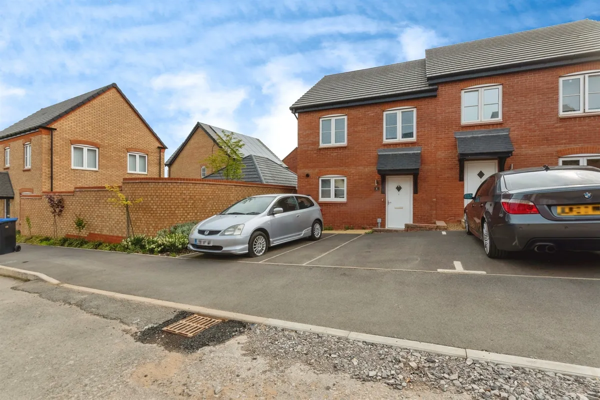 Ramfield Crescent, Collingtree, NORTHAMPTON