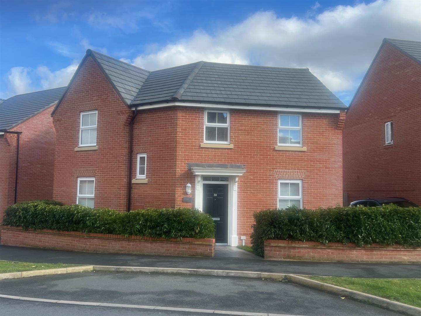 Fitz Hugh Crescent, Eagle Farm South, Milton Keynes Image 1