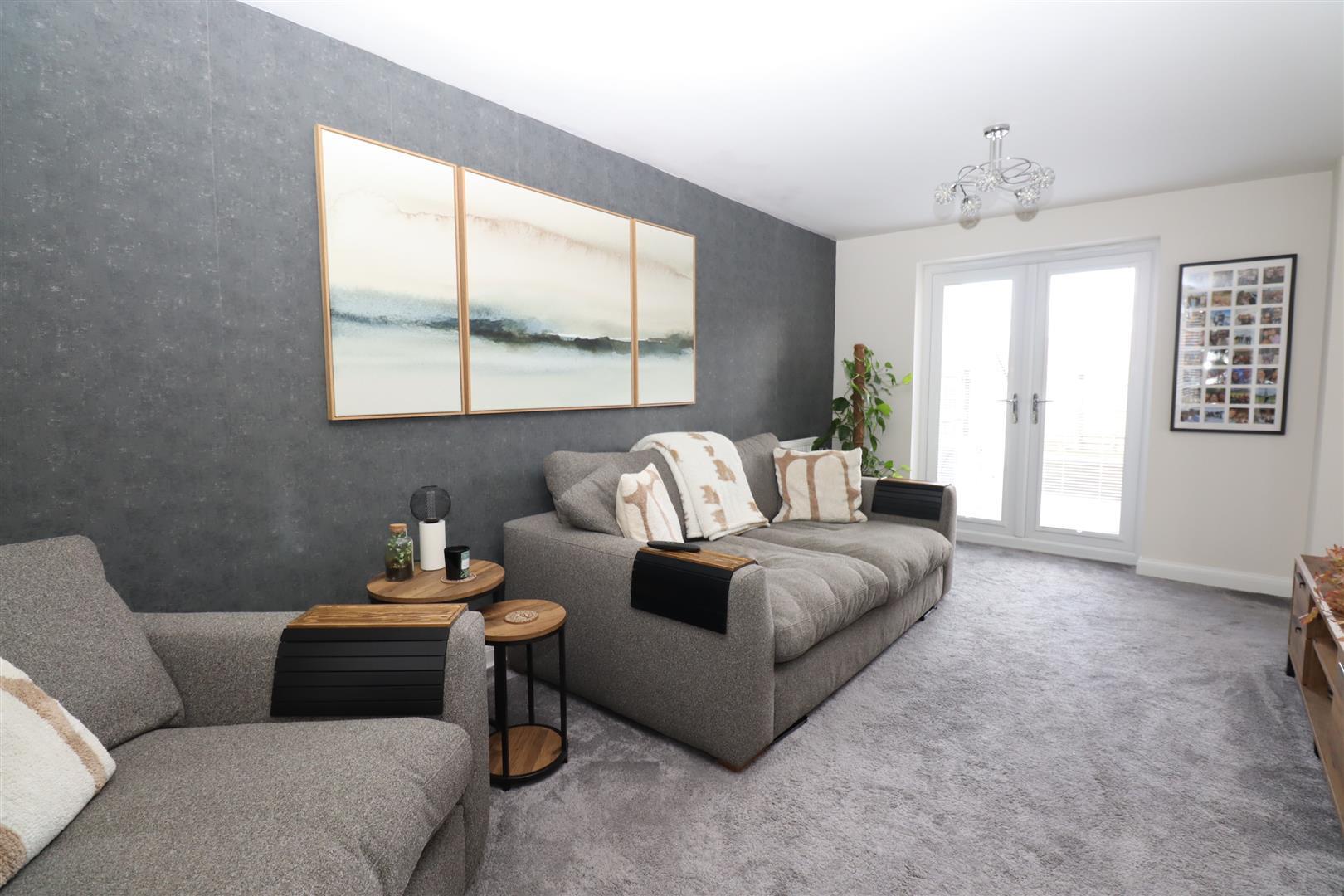 Fitz Hugh Crescent, Eagle Farm South, Milton Keynes Image 3