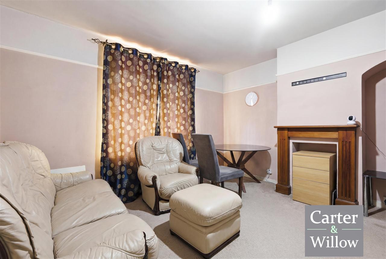 Lodge Avenue, Dagenham, Essex Image 3