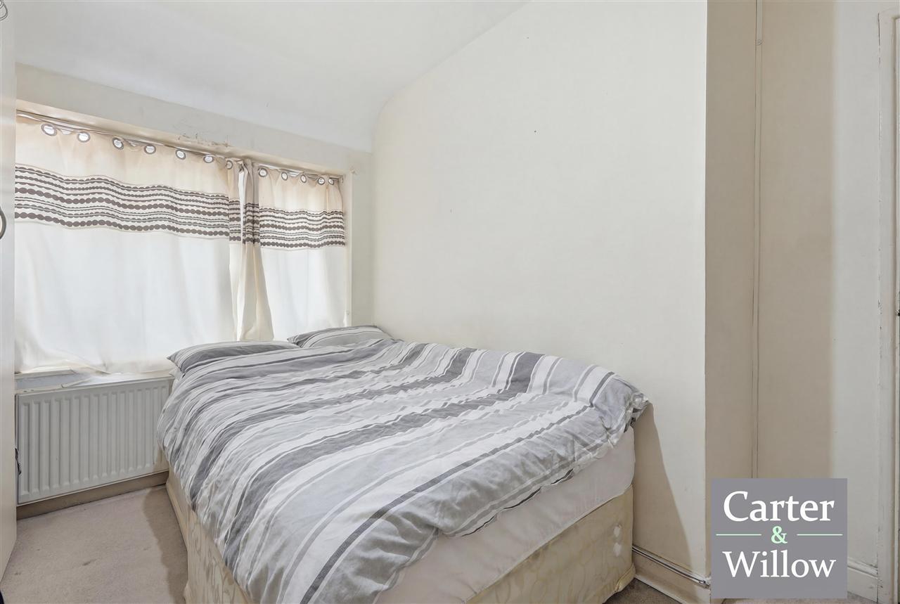 Lodge Avenue, Dagenham, Essex Image 11