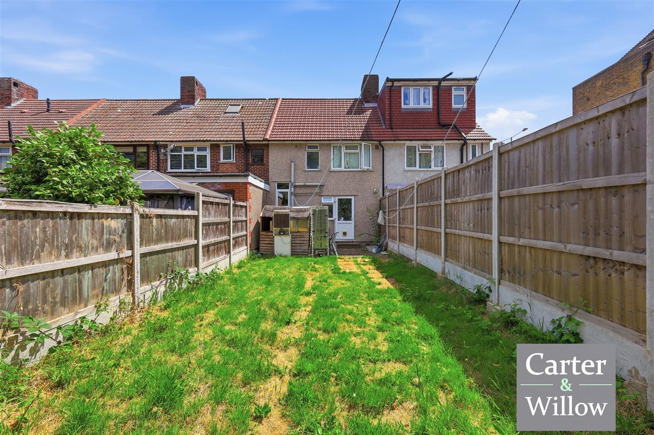 Lodge Avenue, Dagenham, Essex Image 14