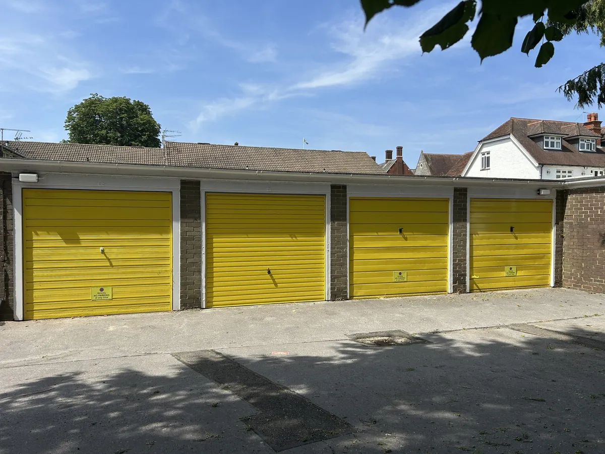 Windfield, Leatherhead, Surrey, KT22