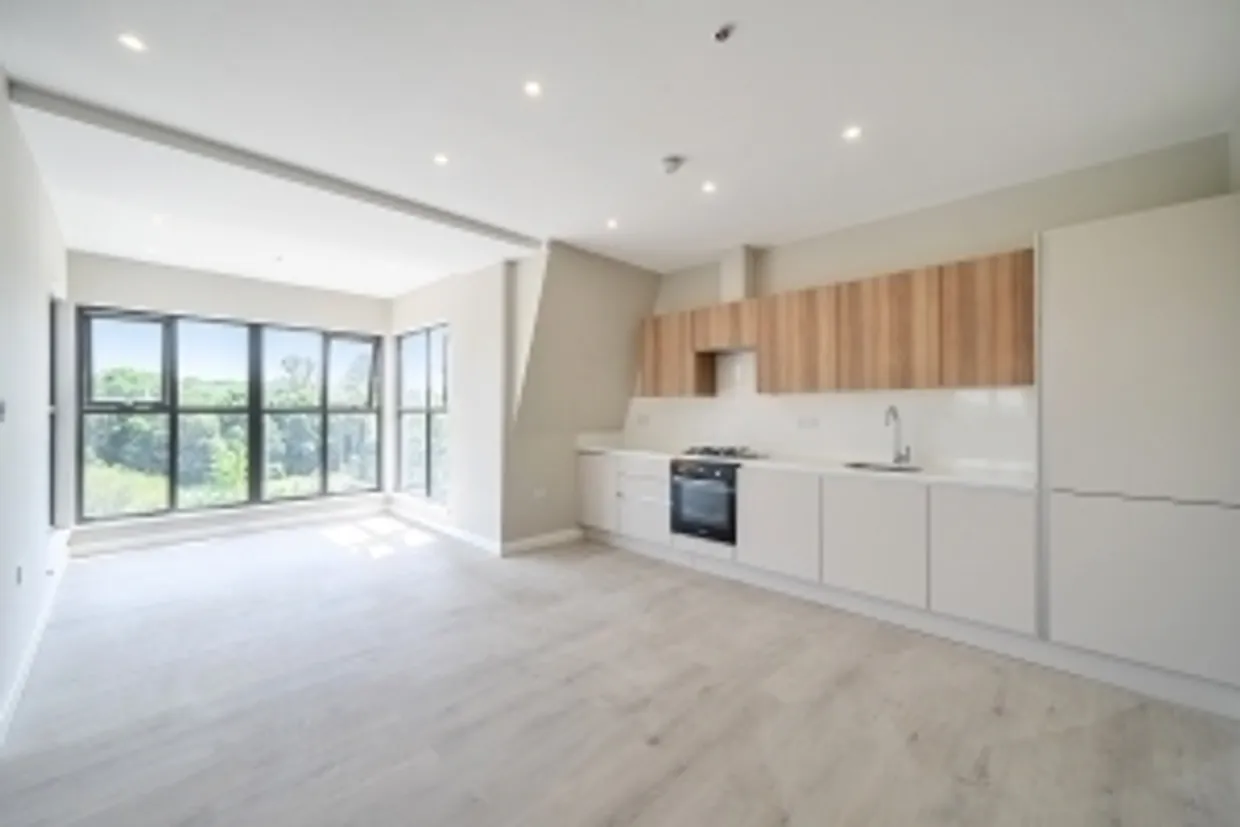 Stirling Way, Borehamwood, WD6 photo 2
