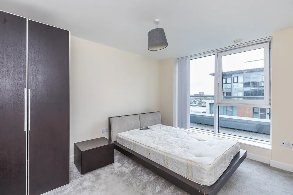 Seagull Lane, E16 photo 5