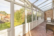 Hemington Avenue Barnet N11 photo 8