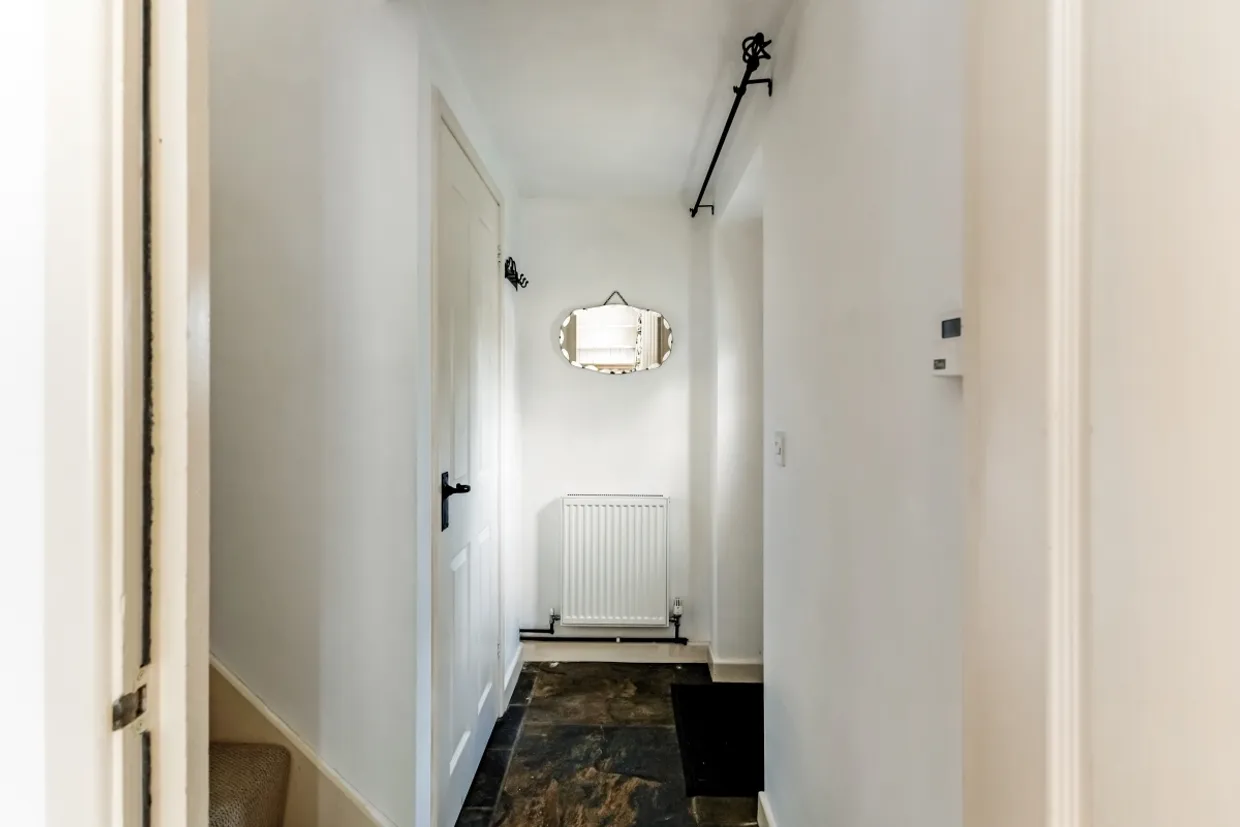 Wroxton Lane Horley OX15 photo 12