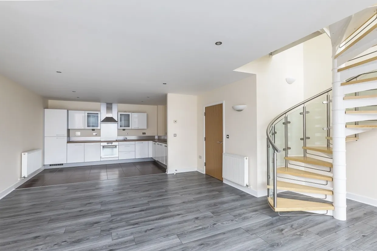 Seagull Lane, E16 photo 12
