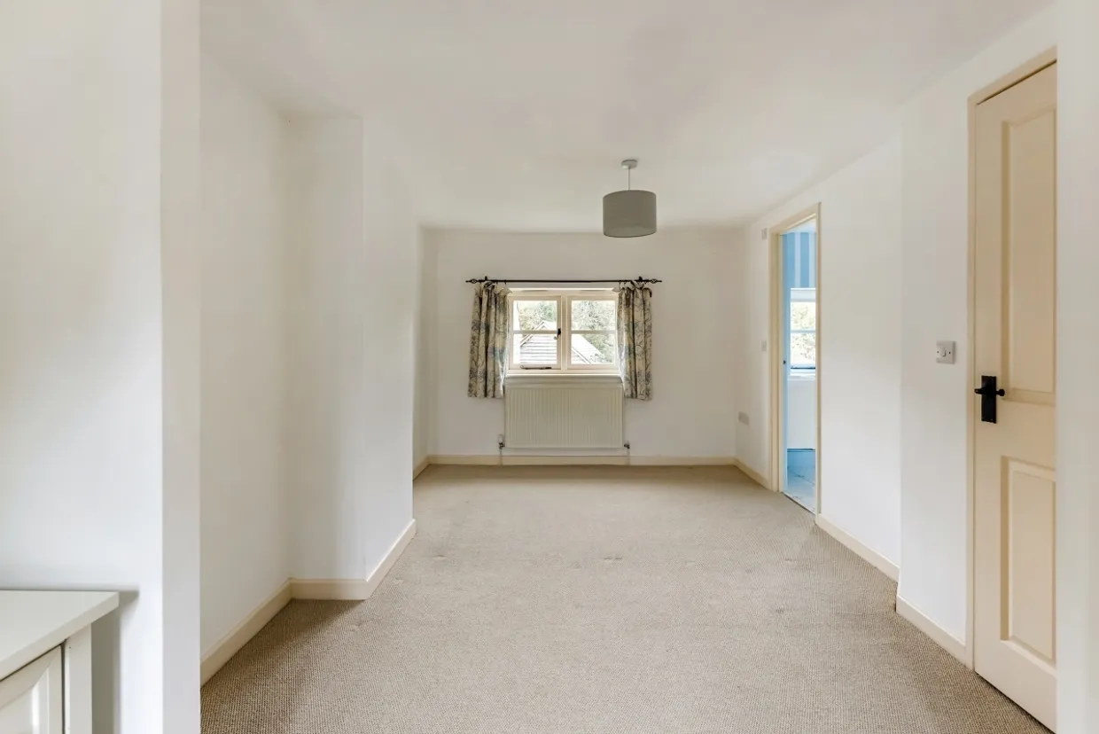 Wroxton Lane Horley OX15 photo 14