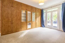 Hemington Avenue Barnet N11 photo 14