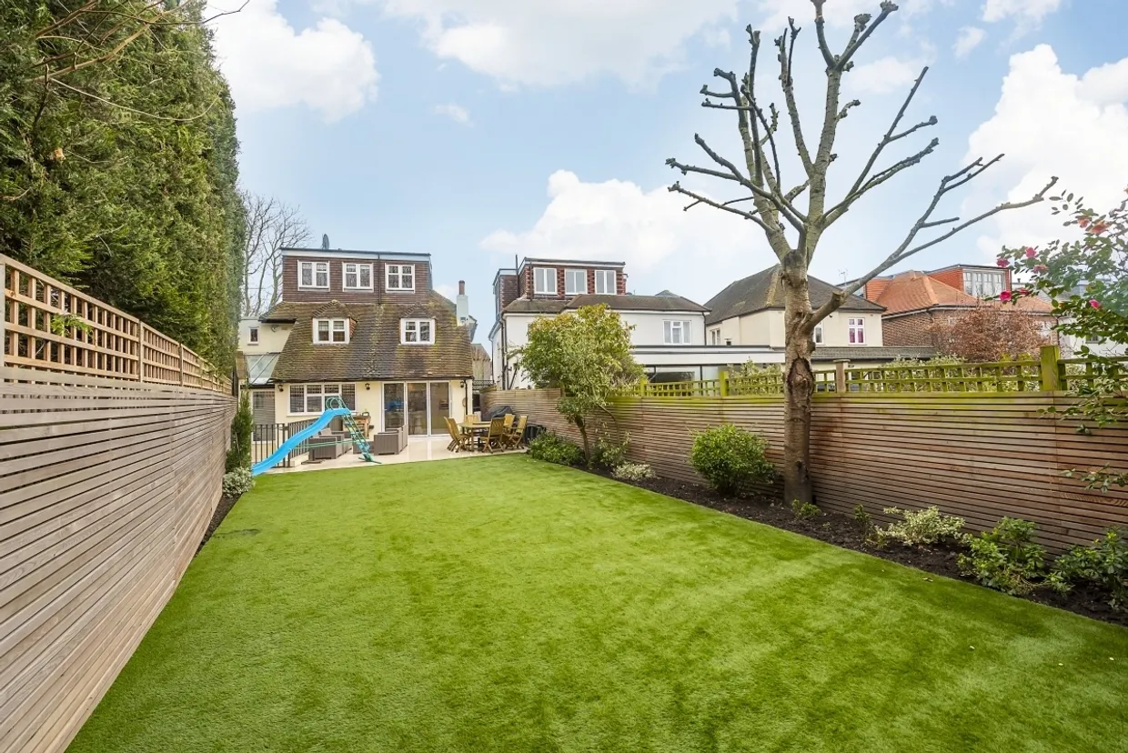 Parke Road London SW13 photo 26