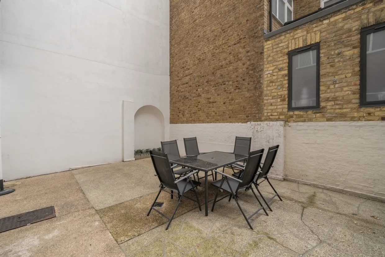 Cromwell Road London SW7 photo 16