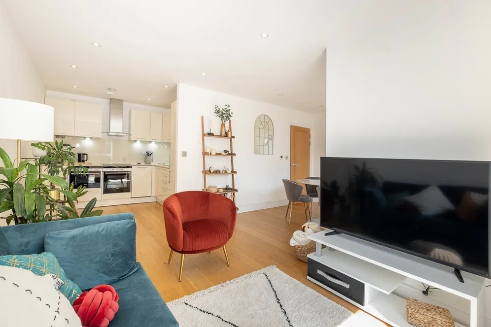 5 Skerne Road Kingston upon Thames KT2 photo 4