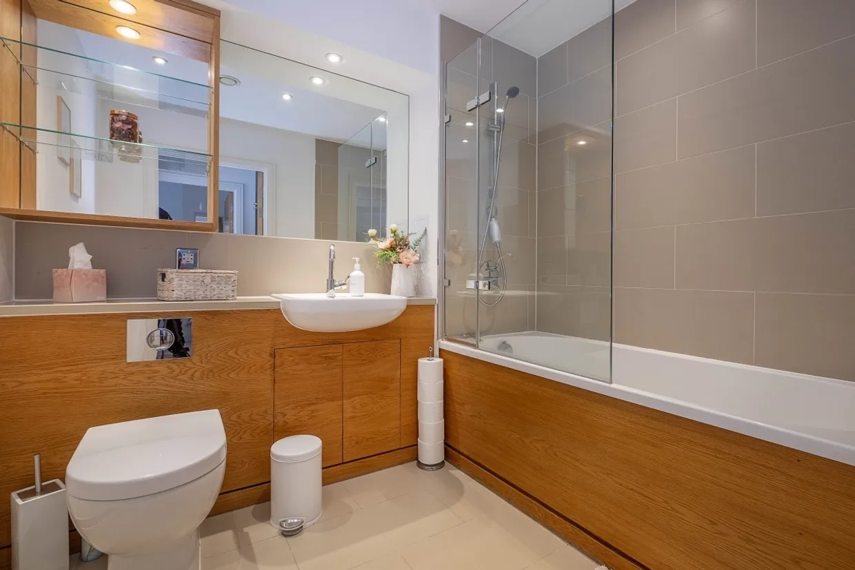 5 Skerne Road Kingston upon Thames KT2 photo 5