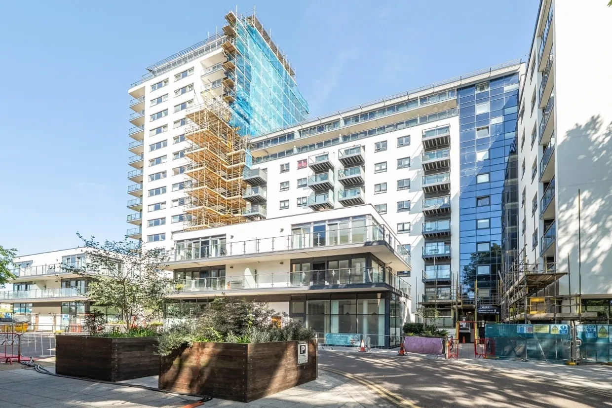 Wharf Street London SE8 photo 15