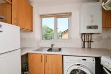 Parrotts Field, Hoddesdon