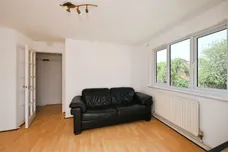 Parrotts Field, Hoddesdon
